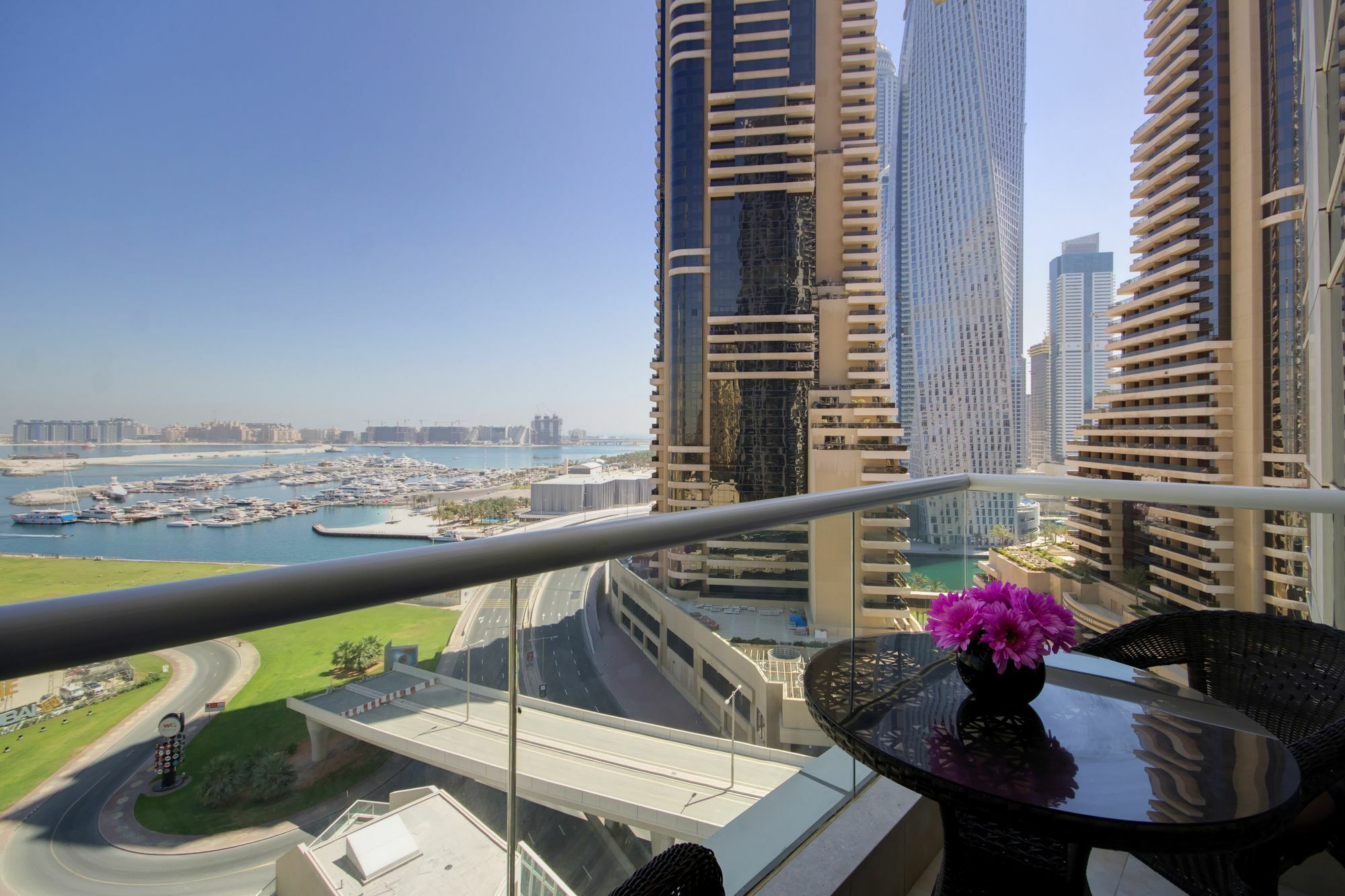 Dhh - Botanica Dubai